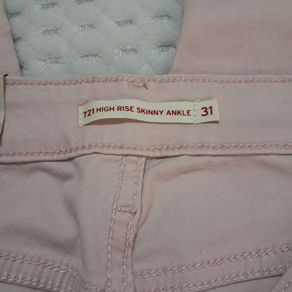 Levi's Jeans Women Skinny  size 12 Lt Pink - Picture 7 of 9